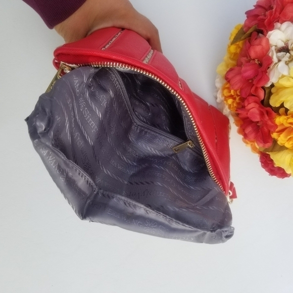 SIMPLY VERA VERA WANG WRISTLET - Picture 10 of 13